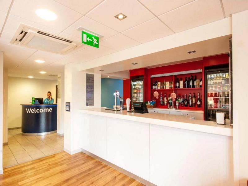 Travelodge London Teddington Luaran gambar