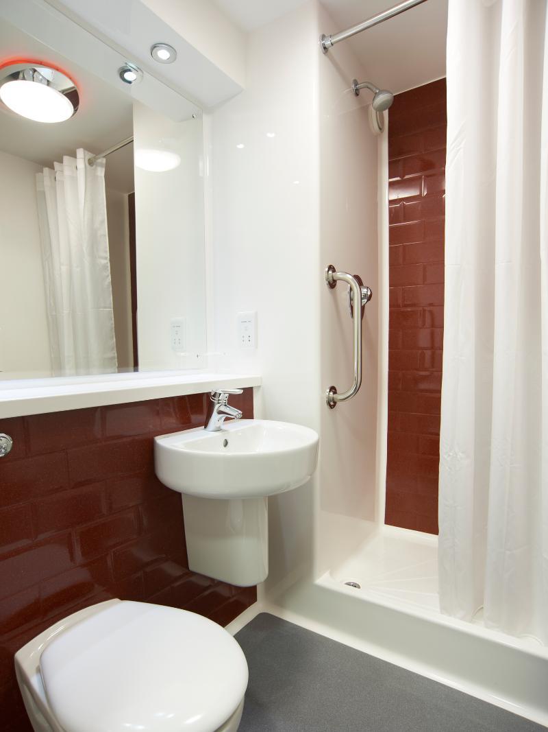 Travelodge London Teddington Luaran gambar